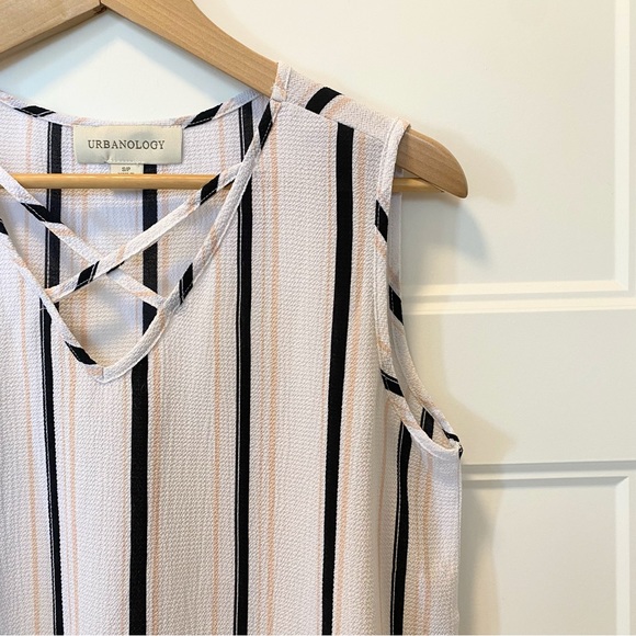 Urbanology NWOT S/M White Sleeveless Blouse w Black & Peach Vertical Stripes - Picture 3 of 9